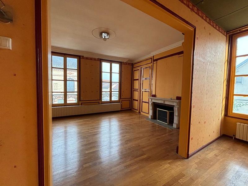 Appartement - 125 m² - 6 pièces