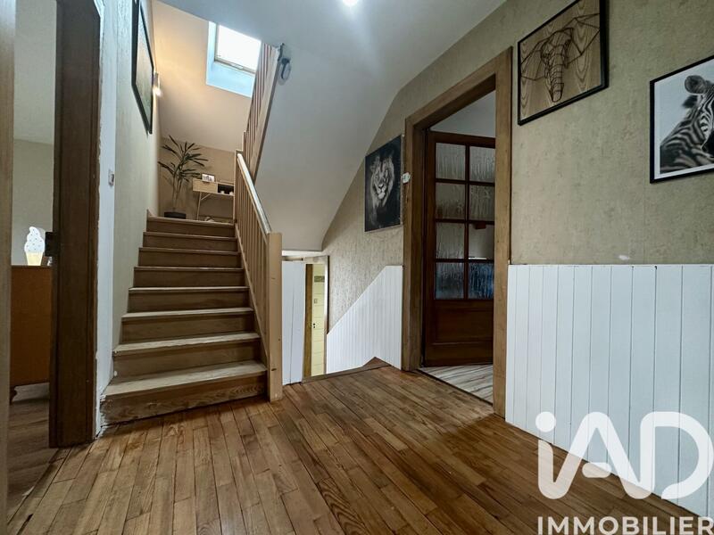 Maison - 175 m² - 8 pièces