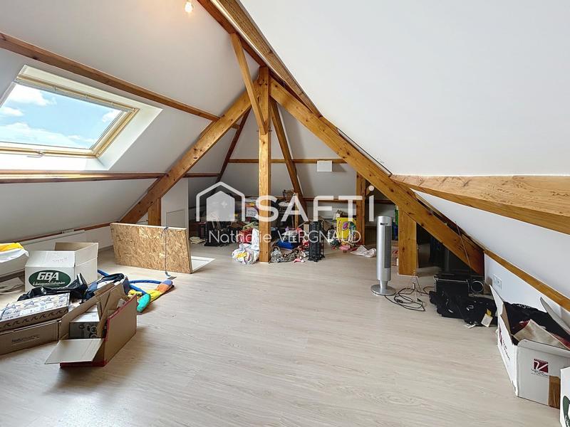 Maison - 177 m² - 7 pièces