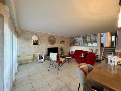 Appartement - 130 m² - 4 pièces