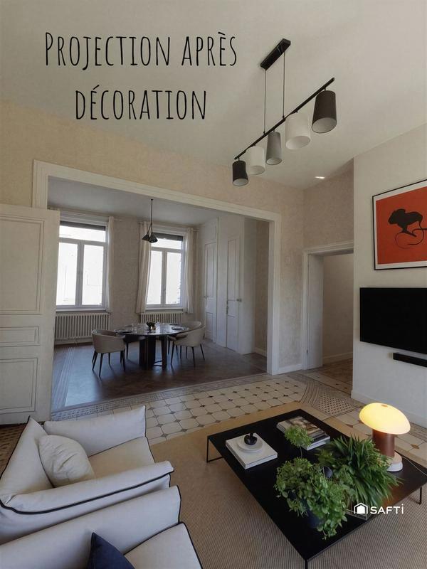 Maison - 214 m² - 8 pièces