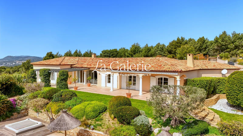 Maison - 630 m² - 13 pièces