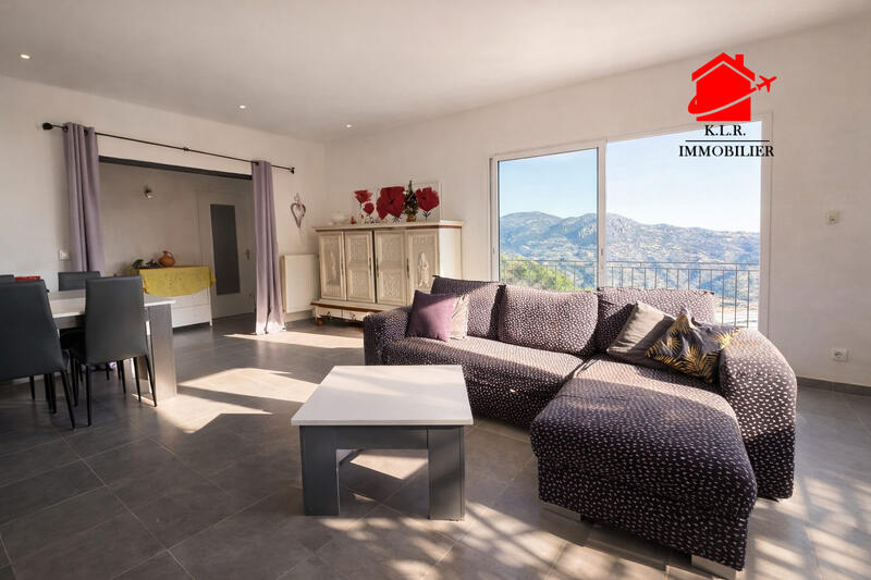 Maison - 197 m² - 8 pièces