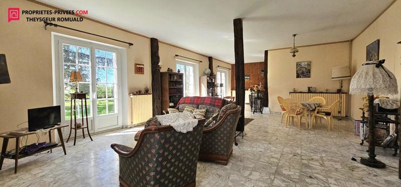 Maison - 200 m² - 5 pièces