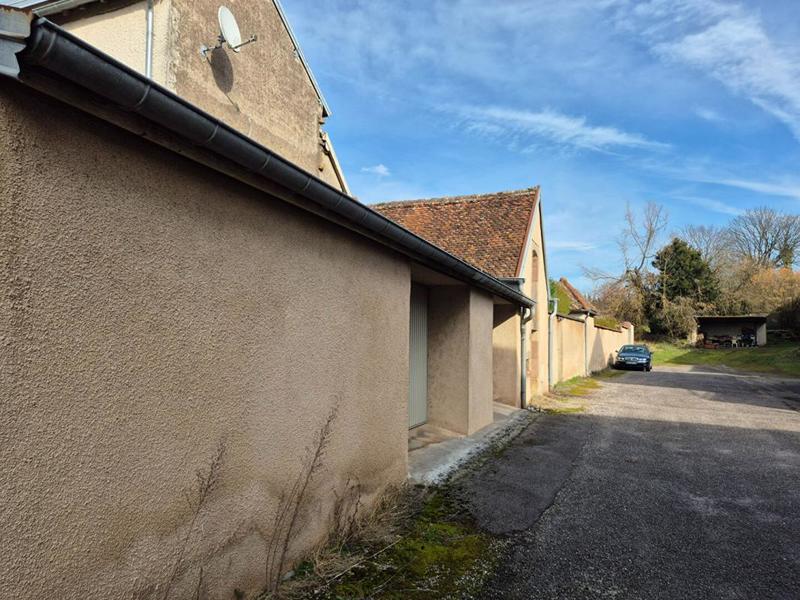 Maison - 245 m² - 5 pièces