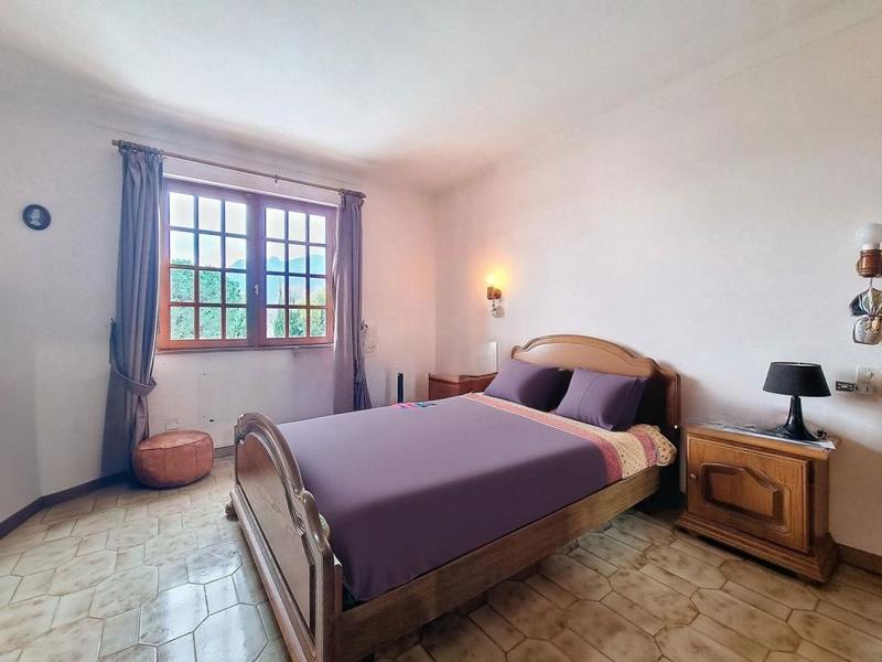 Pavillon - 170 m² - 5 pièces