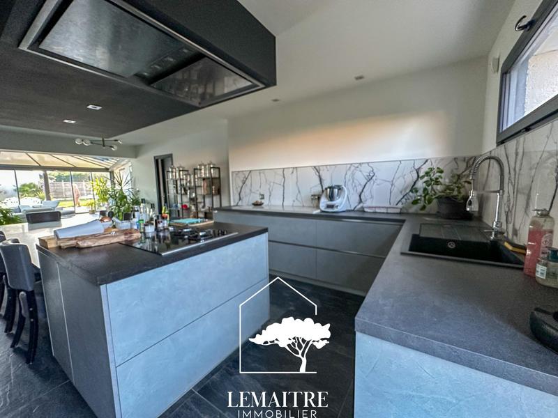 Maison - 175 m² - 5 pièces