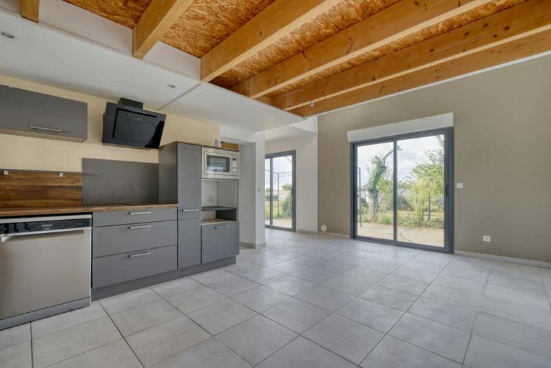 Maison - 90 m² - 4 pièces