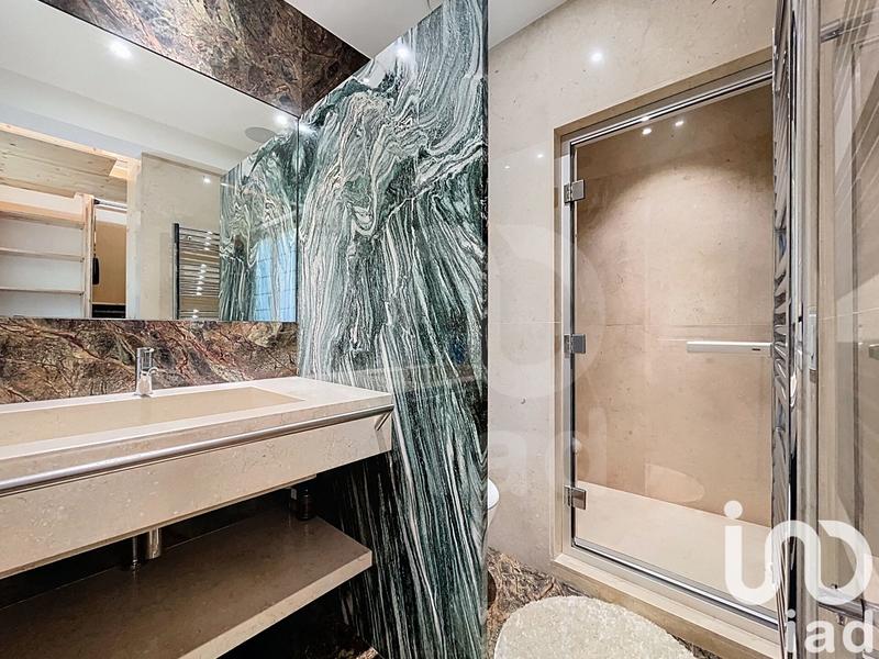 Maison - 181 m² - 7 pièces