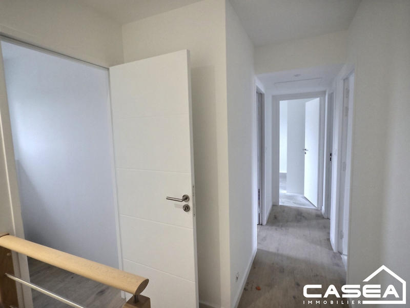 Maison contemporaine - 109 m² - 5 pièces