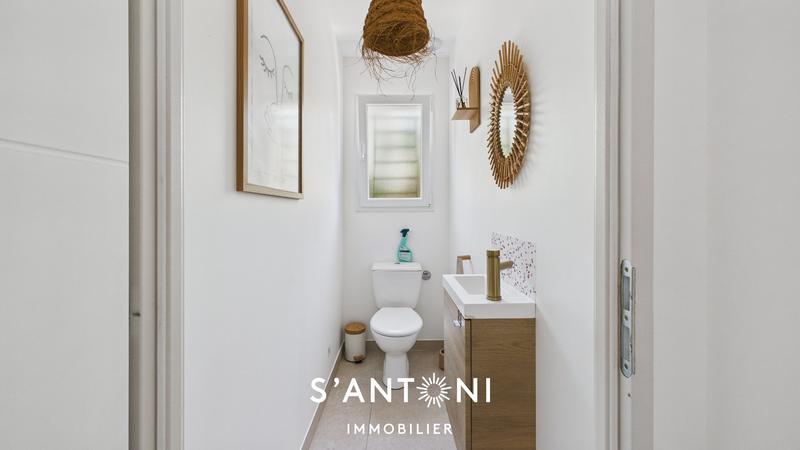 Maison - 104 m² - 4 pièces