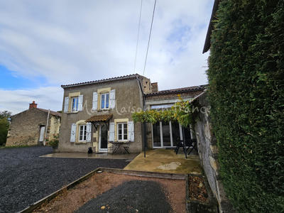 Maison - 250 m² - 10 pièces