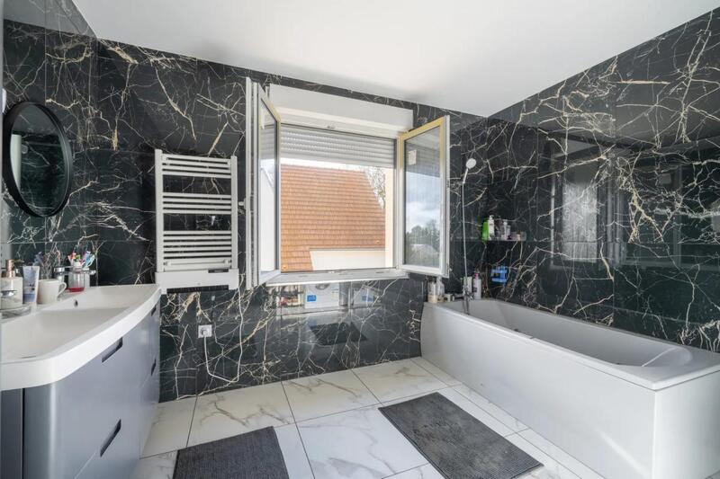 Maison - 150 m² - 5 pièces