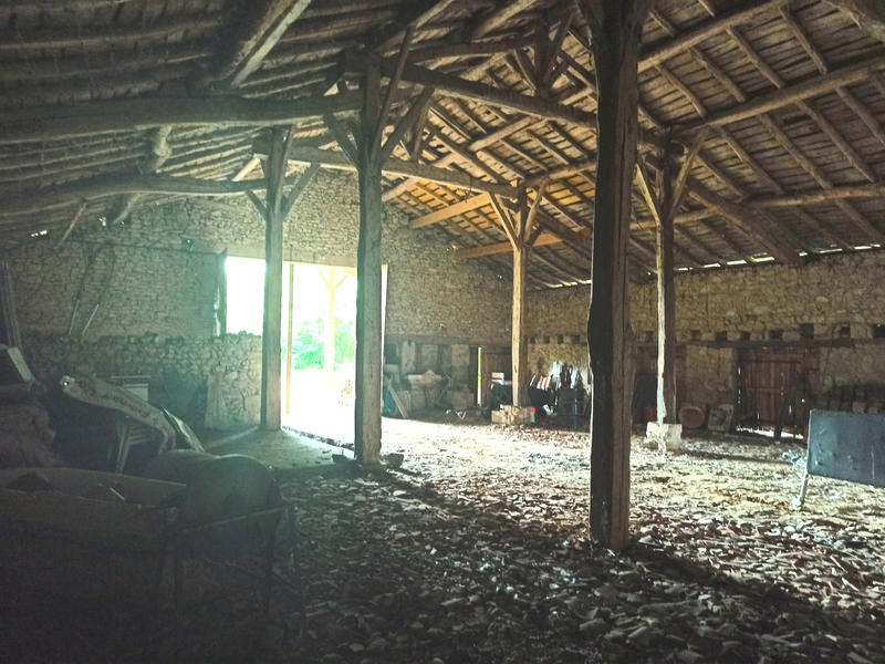 Maison - 250 m² - 1 pièce