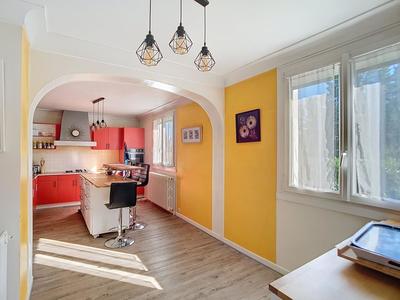 Maison - 127 m² - 5 pièces