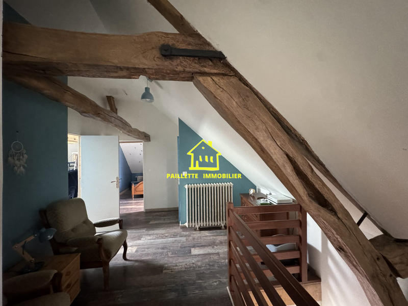 Maison - 297 m² - 9 pièces