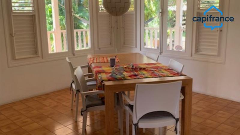 Pavillon - 190 m² - 7 pièces