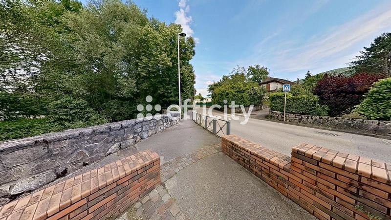 Maison - 150 m² - 8 pièces