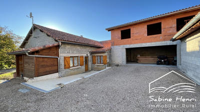 Maison - 211 m² - 5 pièces