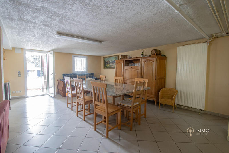 Maison - 190 m² - 7 pièces