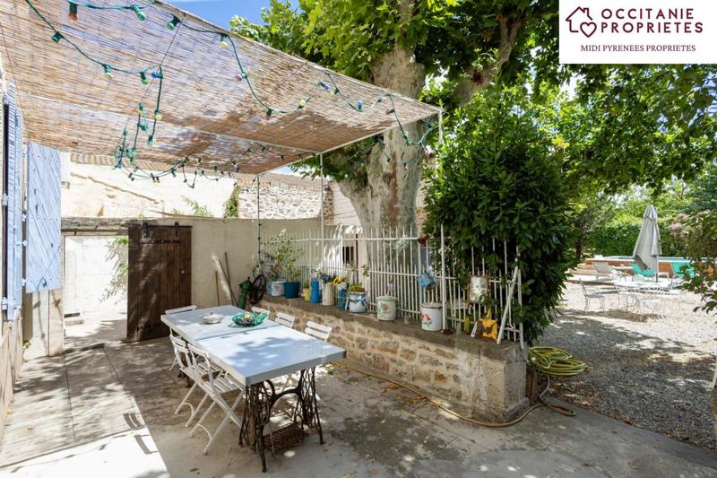 Maison de maîtres - 452 m² - 11 pièces