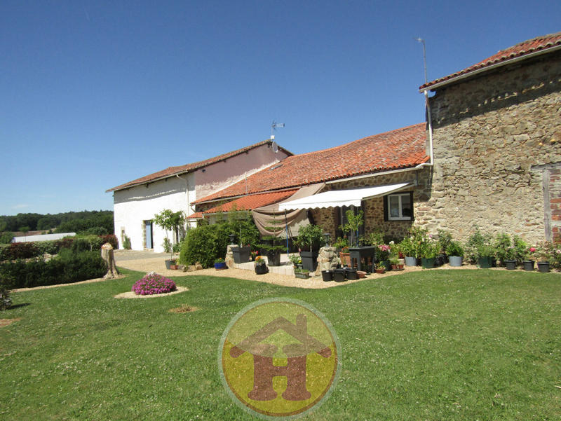 Maison - 122 m² - 4 pièces