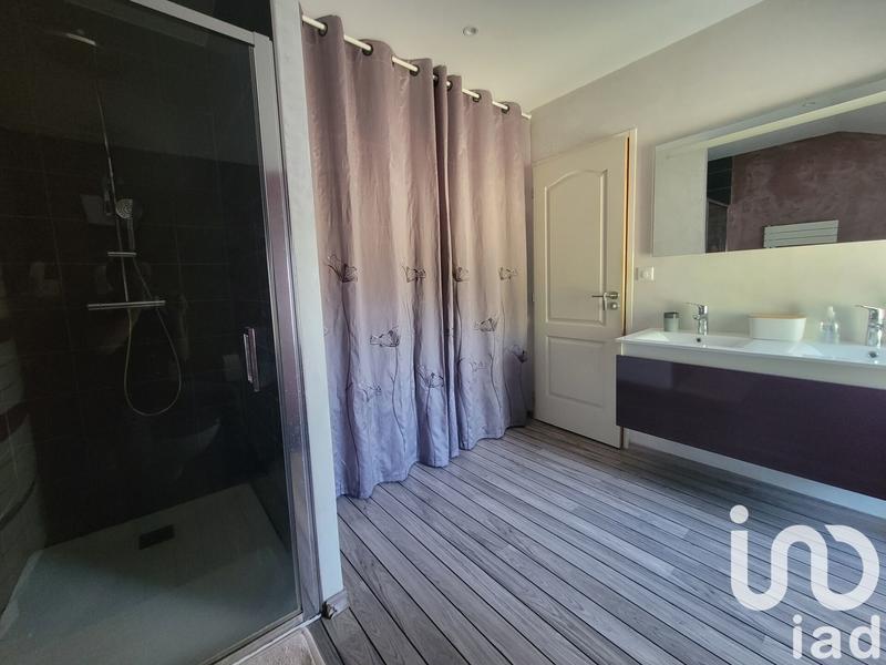 Maison - 208 m² - 8 pièces