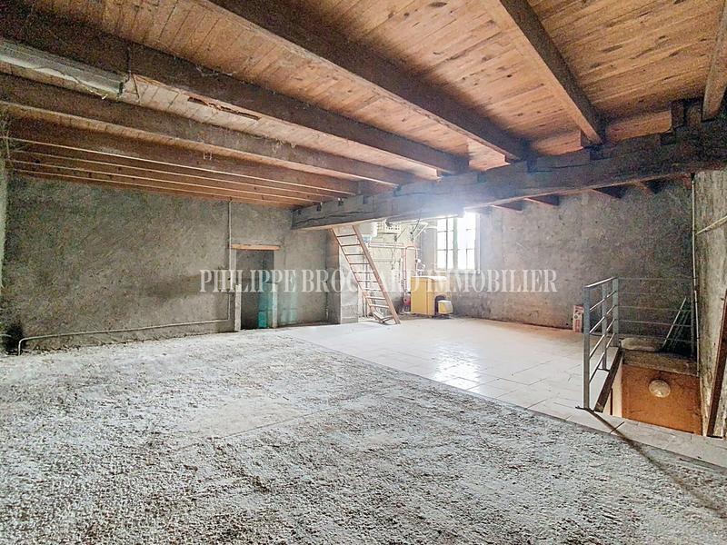 Local d'activités - 104 m²