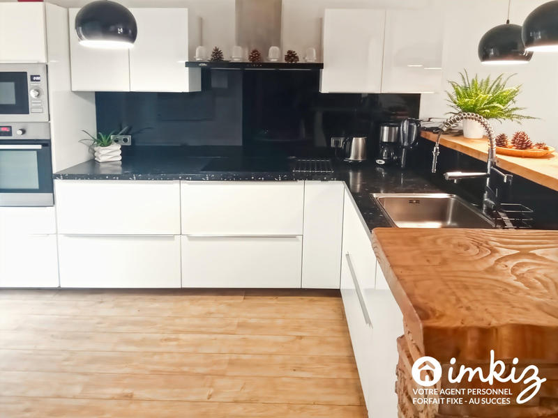 Maison - 90 m² - 4 pièces