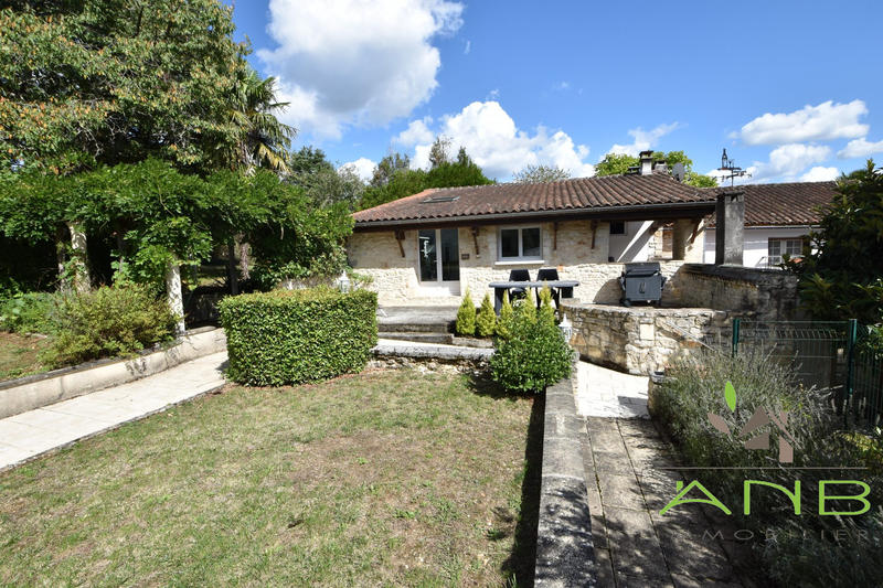 Maison - 286 m² - 6 pièces