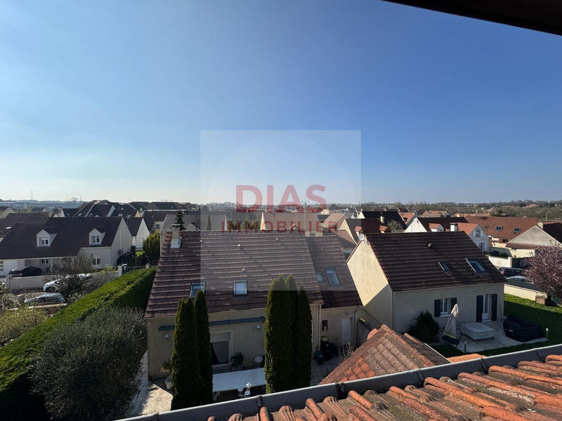 Maison - 245 m² - 1 pièce