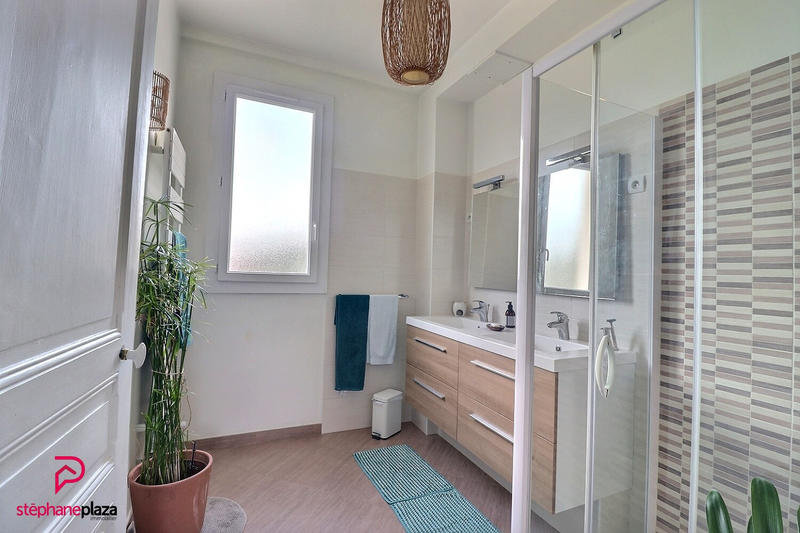 Maison - 80 m² - 5 pièces