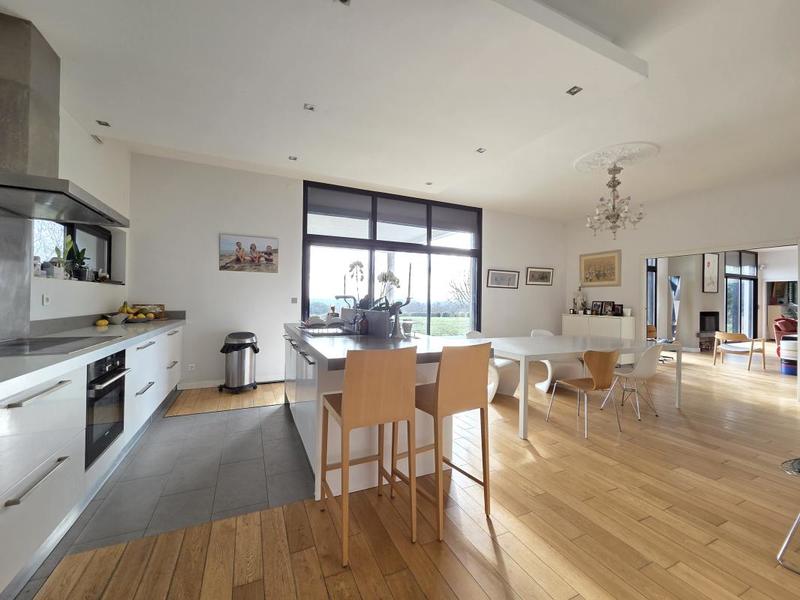 Maison ancienne - 213 m² - 7 pièces