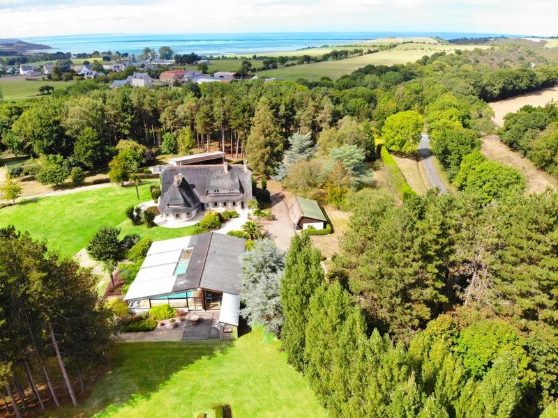 Propriété - 320 m² - 9 pièces