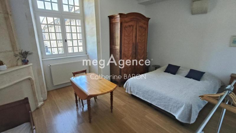 Appartement - 220 m² - 8 pièces