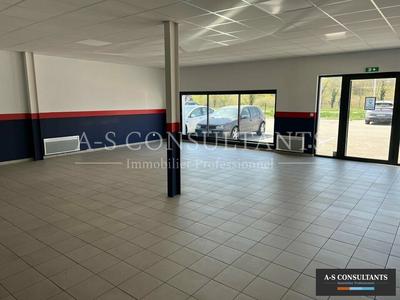 Local commercial - 375 m²
