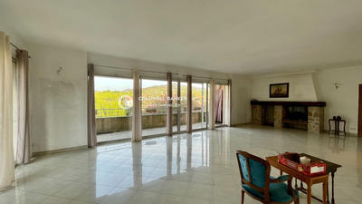 Appartement - 165 m² - 5 pièces