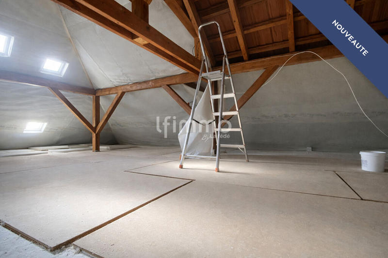 Maison - 92 m² - 5 pièces