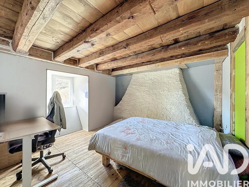 Maison - 75 m² - 8 pièces