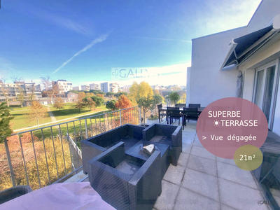 Appartement - 128 m² - 5 pièces