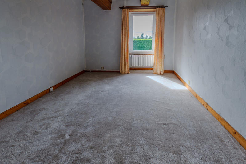 Maison - 305 m² - 10 pièces