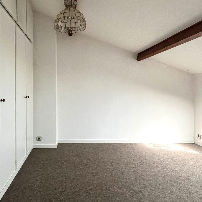 Maison - 220 m² - 8 pièces