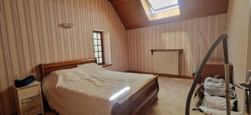 Maison - 216 m² - 6 pièces