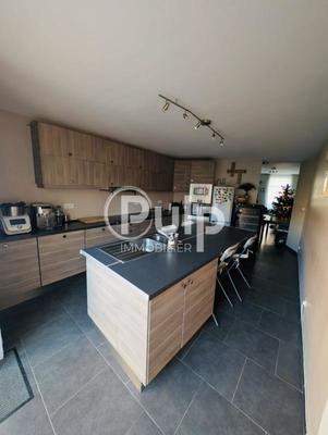 Maison de ville - 85 m² - 5 pièces