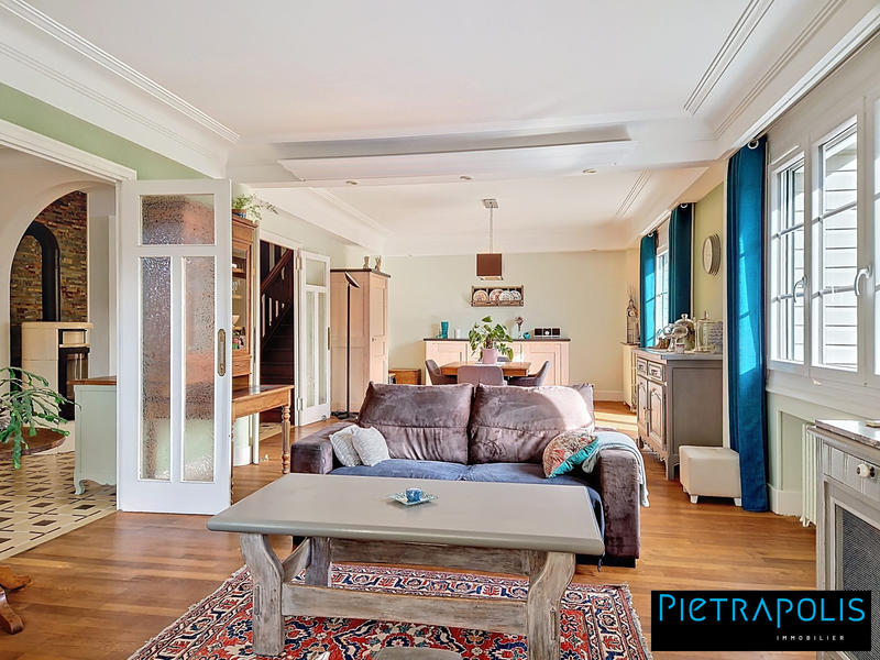 Maison - 178 m² - 6 pièces