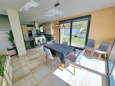 Maison - 155 m² - 6 pièces