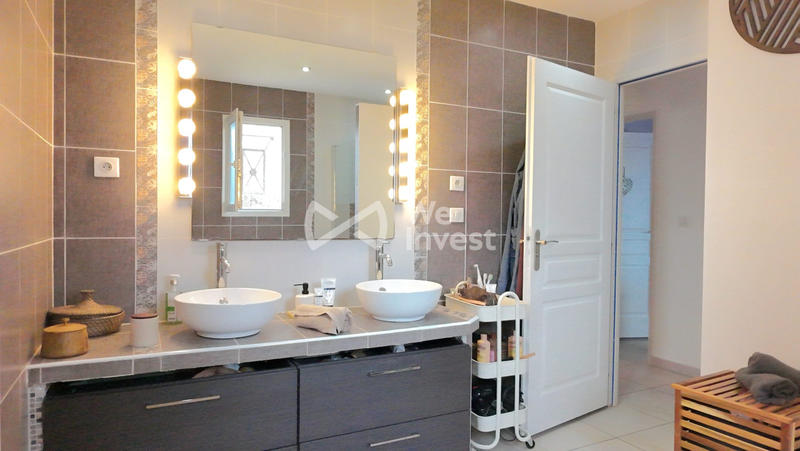 Maison - 140 m² - 6 pièces