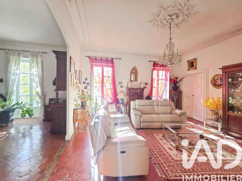 Appartement - 204 m² - 6 pièces