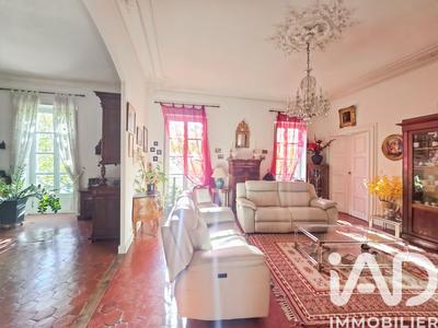 Appartement - 204 m² - 6 pièces