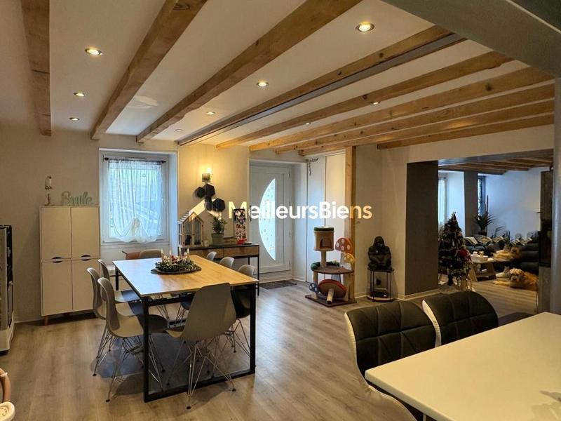 Maison - 159 m² - 7 pièces